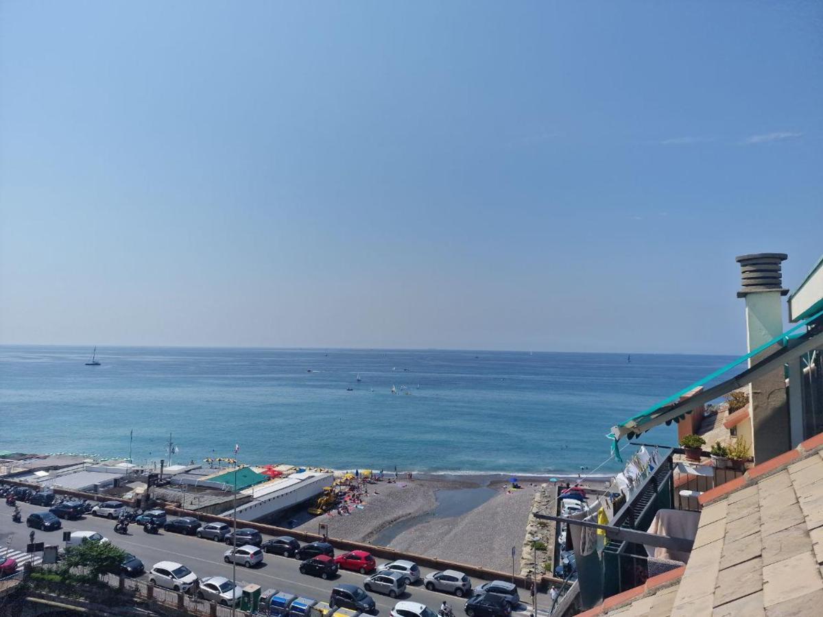 Attico Sturla Mare Apartment *