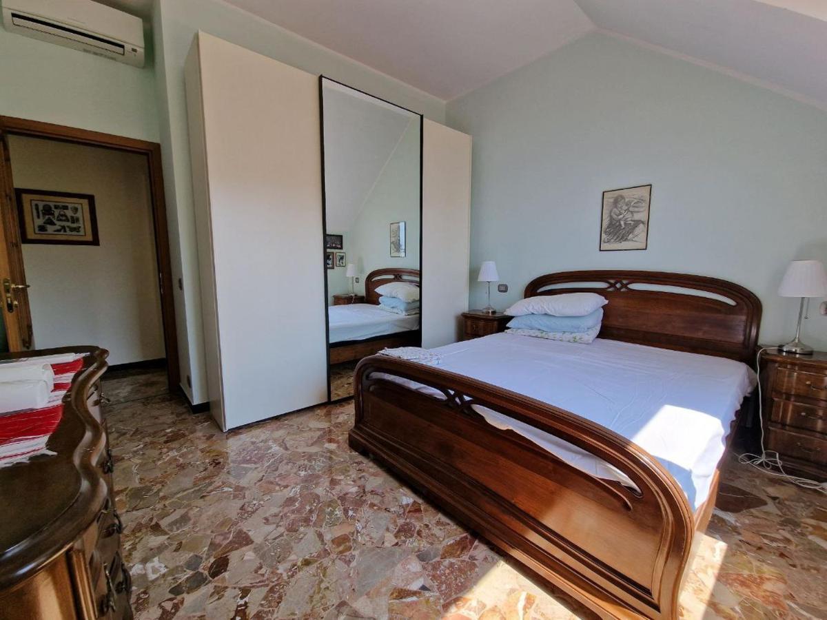 Attico Sturla Mare Apartment