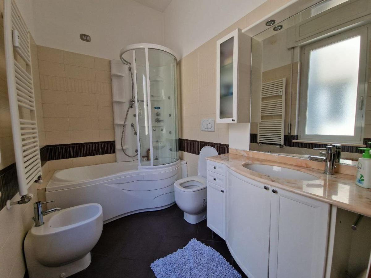 Apartment Attico Sturla Mare Genua
